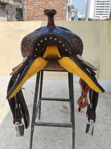 Selle de cheval en cuir occidental artisanale de qualité supérieure |   Équipement d'équitation durable sculpté à la main pour le trail |   Pleasure Ranch OEM Supply Export - Product Image 4