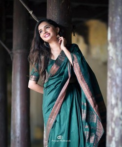 Sari de Seda Verde, Estilo Banarasi, con Borde Decorado, Largo hasta el Suelo, para Bodas Indias Tradicionales - Product Image 6