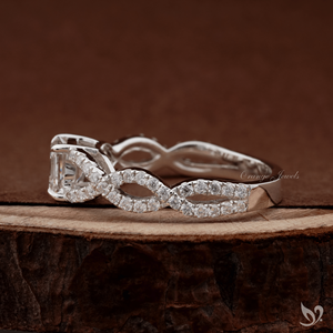 แหวนหมั้นเพชรแล็บทรง Asscher 1 กะรัต ดีไซน์หรูหรา ประดับเพชรแบบ Pave ด้านข้างแหวนแบบแยกส่วน รับรองโดย IGI ทองคำขาว 10K แหวนแต่งงานและวันครบรอบ - Product Image 3