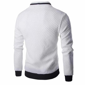 เสื้อแจ็คเก็ตบอมเบอร์ผ้าควิลท์สีขาว ดำ เบอร์กันดี เทาชาร์โคล สำหรับผู้ชาย ตกแต่งด้วยลายเย็บเพชร แบบลำลอง ซิปหน้า เสื้อนอก OEM - Product Image 5
