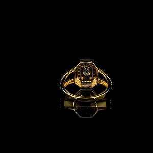 Bague Halo Pavée en Or Massif 14 carats avec Diamant de Laboratoire Taille Émeraude Certifié IGI pour Femme – Luxe - Product Image 4