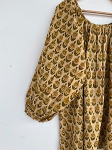 Robe courte en coton beige à imprimé floral pour femme, manches longues bouffantes, col froncé, coupe ample, style bohème, pour l'été, la plage ou les vacances - Product Image 3