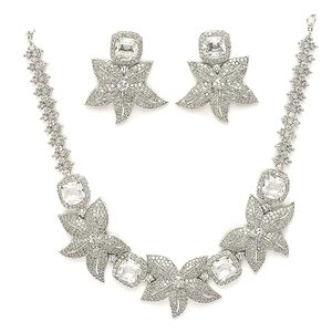 Conjunto de Collar y Pendientes de Plata con Flores de Cristal y Diamantes de Imitación, Joyería de Boda para Mujer, Estilo Romántico, Engaste Pavé - Product Image 1