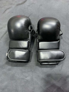 ถุงมือต่อสู้ RTS แบบครึ่งนิ้ว Unisex รุ่นสั่งทำพิเศษ สำหรับ MMA มวยไทย เทควันโด ชกมวย อุปกรณ์ MMA ถุงมือยอดนิยม AI-MG-001 - Product Image 6
