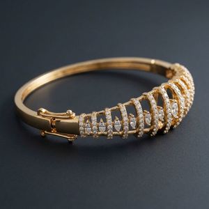 Bracelet de luxe en diamant marquise ajouré avec pavé brillant, élégant pour un anniversaire de mariage, bijou raffiné. - Product Image 1