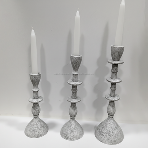 Vente en gros de chandelier simple européen en métal noir et blanc avec design en pierre, bougeoir, ornements pour décoration - Product Image 1