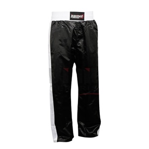 กางเกงคิกบ็อกซิ่งปักโลโก้ตามสั่ง ผ้าโพลีเอสเตอร์ 100% แถบสีแดงทั้งสองข้าง ปักลายมวยไทย - Product Image 1