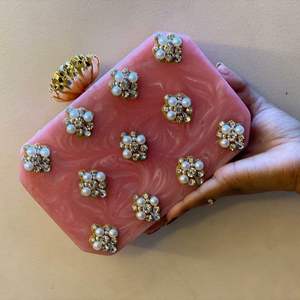 Pochette de soirée en résine de cristal artisanale pour femmes, accessoire de mode - Product Image 4