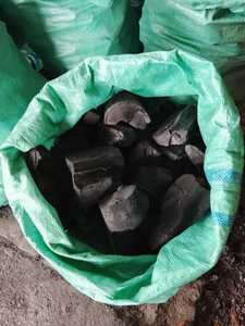 Carbón de Tamarindo Negro de Alta Calidad, Madera Dura en Trozos para Barbacoa, Combustible para BBQ, Alto Valor Calorífico 7000-8000 Kcal Kg - Product Image 1
