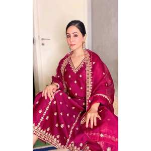 Haut et bas de créateur avec Dupatta pour fête Taille XL - Product Image 3