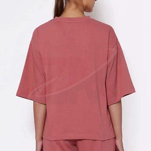 Camiseta de cuello redondo oversize para mujer, estilo streetwear, de marca personalizada, color liso, hombros caídos, manga media, tejido de punto, ajuste holgado, para todas las estaciones. - Product Image 2