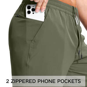 Shorts de tennis pour hommes sur mesure en gros, tissu extensible 4 directions en polyester et élasthanne, avec deux poches latérales, pour la course et le tennis - Product Image 4