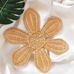 Fournisseur de décoration murale en rotin fait main en gros Art décoratif durable et écologique pour hôtel Resort Vietnam durable - Product Image 5