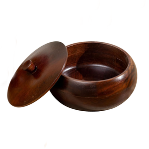 Olla de madera con logotipo personalizado hecha a mano con tapa natural duradera Opciones de proveedor directo para servir comidas en casa o mesa de restaurante - Product Image 6