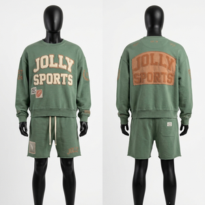 Conjunto de sudadera y pantalones cortos de algodón de felpa de 320 GSM de calidad premium para hombre, color verde salvia, con logotipo personalizado. - Product Image 5