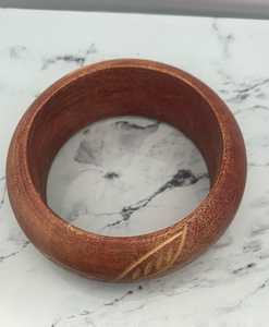 MN Exports Wooden Cuff <b>Bangle</b> <b>Bracelet</b> with Plant Pattern Imitation Pearl Classic Christian Unisex Party Jewelry - Product Image 5