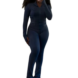 Conjunto Deportivo Corto y Ajustado para Mujer, Transpirable, para Invierno, Tallas Grandes, Color Sólido, Estilo Urbano, 100% Poliéster Satinado, Ecológico - Product Image 1