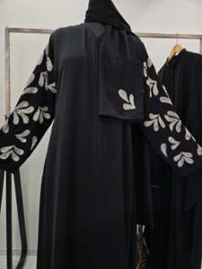 Venta al por Mayor de Abayas de Seda Satinada Hechas a Mano, Hermosas y Modestas, Estilo Dubai, Ropa Tradicional Islámica para Mujer, Ligera, para Ramadán - Product Image 4