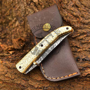 มีดพับดามัสกัสแบบพกพา รุ่นใหม่ล่าสุด ผลิตด้วยมืออย่างประณีต เหมาะสำหรับพกพา ล่าสัตว์ เอาตัวรอด และตั้งแคมป์ พร้อมด้ามจับทองเหลือง - Product Image 5