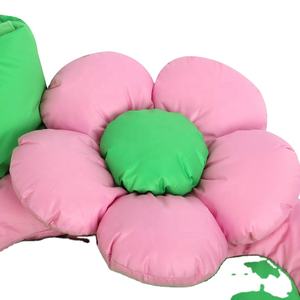 Veste d'hiver personnalisée pour femmes Vêtements d'extérieur décontractés à blocs de couleurs Manteaux matelassés à vagues Veste rembourrée pour femmes - Product Image 3