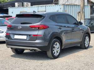 Tucson 2020 Gris, SUV Usado, Económico, Diésel, Deportivo, Utilitario, 5 Puertas, Automático, para Viajes Urbanos - Product Image 2