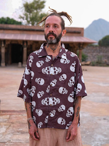 Chemise à col cubain en coton marron à imprimé crâne pour homme, style original, décontracté, boutonnée, pour l'été, la plage ou les festivals - Product Image 3