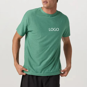 Camiseta para hombre con estampado de menta fresca y personalización en el pecho, ultra suave, informal, estilo urbano, cuello redondo, esencial para el verano. - Product Image 1