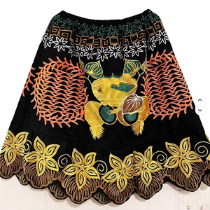 Jupes imprimées pour femmes en coton et polyester, motif Hawaïen, Guam, Micronésie, fabriquées au Pakistan, collection 2025 - Product Image 1