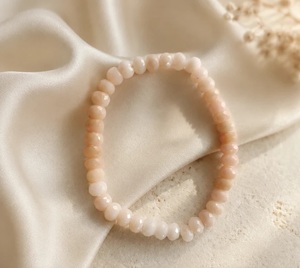 Pulsera de Piedras de Ópalo Rosa Natural Facetado, Pulsera Elástica con Cuentas de Cristal Rosa Pastel, Joyería para Mujer - Product Image 1