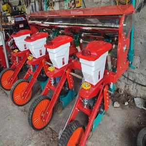 Sembradora Neumática de Maíz, Soja, Sorgo y Cacahuete, Sembradora de 3, 4, 5, 6, 7, 8, 9 y 10 Filas, Sembradora para Tractor Agrícola - Product Image 1