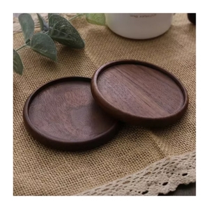 Sous-verres en bois d'acacia très demandés de chez Blue Lotus au Vietnam - Product Image 1