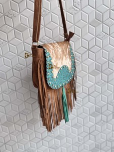 Bolso de mano para mujer, estilo occidental, cuero de vaca, flecos tallados, borde de color turquesa, bolso bandolera, bolso bohemio con flecos - Product Image 2