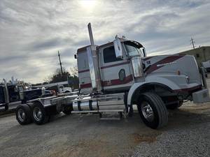 Camión Tractor Diésel 6x4 de Servicio Pesado para Operaciones de Flota de Logística Global y Transporte de Carga por Carretera - Product Image 4