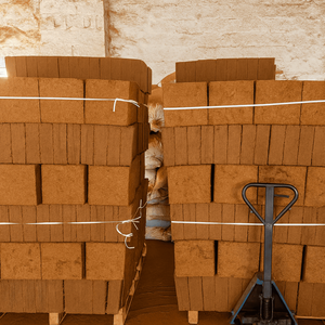 Bloque de Fibra de Coco de 5 kg, 75 L, Bajo Contenido de CE, para Uso en Invernaderos, Hecho 100% de Fibra de Coco Natural, Relación de Compresión 5:1, Alta Calidad - Product Image 2