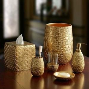 Juego de accesorios de baño en bronce de alta demanda, increíblemente elaborado por ARTISTIQUE en India. - Product Image 6