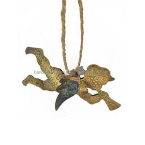 Cerf décoratif suspendu en fer avec finition dorée pour la décoration de la maison et d'autres décorations de Noël - Product Image 6