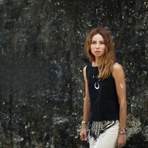 Top de Lino con Flecos Negros, Ropa Boho para Mujer, Top de Lino Hippie Bohemio, Top de Lino Orgánico, Regalo para Ella, Estilo Goa Ibiza Festival - Product Image 2