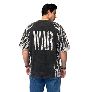 Camiseta de Hombre Oversize con Estampado de Llamas Negras, Manga Corta, Cuello Redondo, Estilo Urbano, Algodón Jersey - Product Image 4