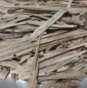 Incienso de Agarwood Orgánico 100% Ecológico de la Marca MTI, Exportable, Aroma Natural de Madera India, Fragancia Marrón Apari - Product Image 1