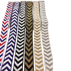 Correa de Bolso Bordada con Cuentas Hechas a Mano, Diseño Tribal, Elegante Correa de Bolso Bordada con Cuentas, Estilo Bohemio - Product Image 3