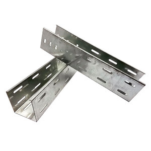 Nous fournissons des chemins de câbles en acier perforé galvanisé et des ponts de câbles multi-trous directement de l'usine. - Product Image 4