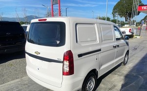 Ch-hev-let N400 Lux Van 2024 d'occasion en excellent état - Product Image 1