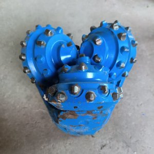 Foret à cône robuste et durable en acier au carbone, outil de forage économique, forgé pour le forage de puits - Product Image 2