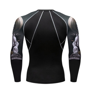 เสื้อรัดกล้ามเนื้อพิมพ์ลายดิจิตอลสีสันตามสั่ง สำหรับ MMA BJJ แบบยูนิเซ็กซ์ เป็นมิตรกับสิ่งแวดล้อม แขนยาว ผลิตจากผ้าโพลีเอสเตอร์ผสมสแปนเด็กซ์ - Product Image 3