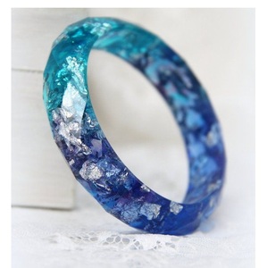 Juego de Brazaletes de Resina Pulida, Redondos, Azules, Verdes y Blancos, Joyería Artesanal, Duradera, Coleccionable, Regalo, Brazaletes de Artesanía Natural - Product Image 3