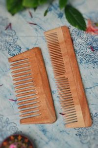 Handcrafted Neem Wood <b>Comb</b> <b>Wide</b> Tooth Hair Care Tool at Wholesale Price - Product Image 4