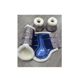Bottes de protection pour chevaux TAK modèle 1185, couleur unie bleu avec accents pailletés, en cuir PU, doublure en polaire pour la protection des jambes du cheval - Product Image 5