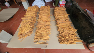Meilleure Vente Prix Abordable Écorce de Cannelle Brute Séchée Brisée en Morceaux Épice Monoculturelle Origine Vietnam 8-12cm TECHMIFOOD Tranchée 10kg - Product Image 3