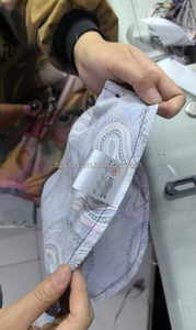 Gorros Quirúrgicos con Forro de Satén, Diseño Personalizado con Estampado de Dibujos Animados, Gorros de Enfermera Unisex con Forro de Satén, Gorros Quirúrgicos con Diseño de Calavera - Product Image 5