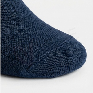 Chaussettes pour hommes, bleu marine, motif géométrique, tricotées, respirantes, coton, polyester, élasthanne, style classique d'automne - Product Image 6